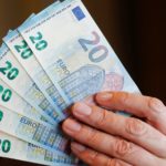 Finland basic income trial 'increased well-being but not employment'