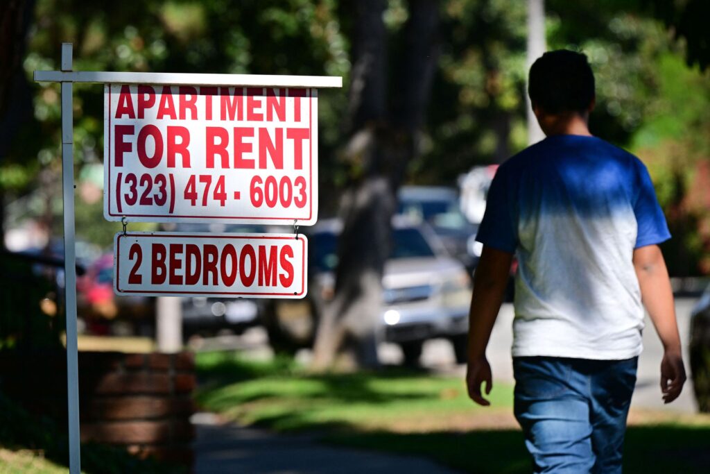 A bold new federal experiment in giving renters cash